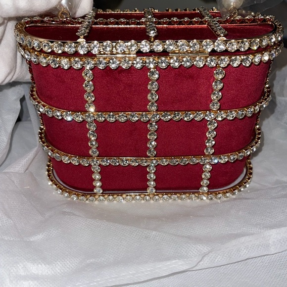 ๐ Top Handle Diamond and Pearls Handbag - Picture 13 of 14